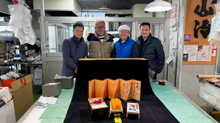 香港壽司芳為食客帶來日本一海膽