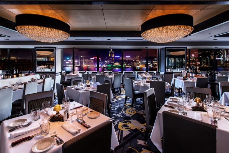 Morton’s The Steakhouse 呈獻新年煙花匯演限定套餐