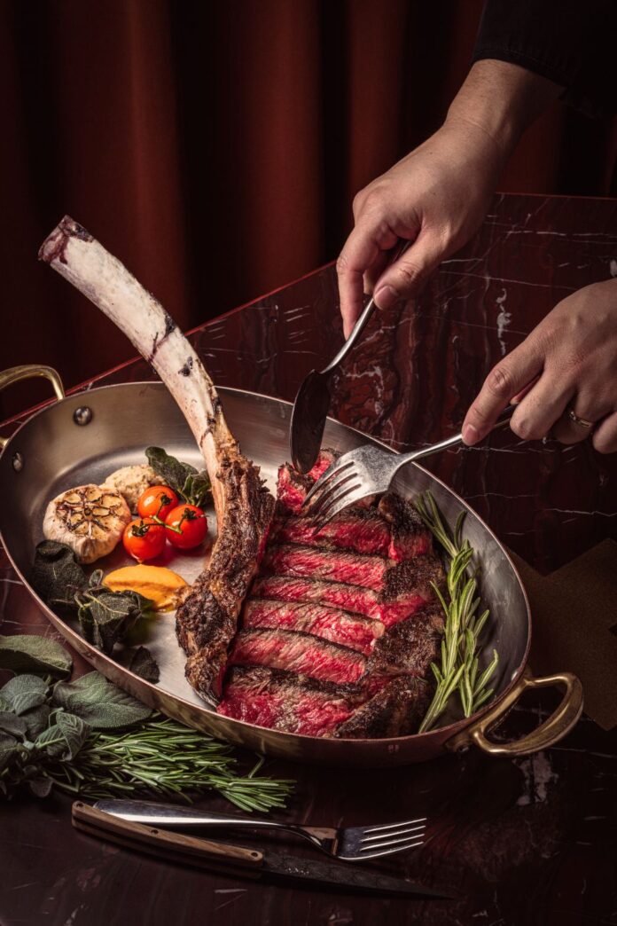 Carna 以托斯卡尼盛宴歡慶佳節風味 當代意大利扒房於今年佳節推出豐盛菜單 季節限定珍稀阿爾巴白松露致敬的手工正宗意式佳餚