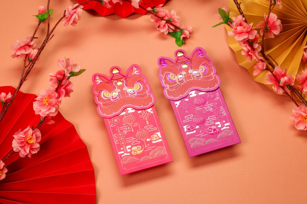 港鐵商場「瑞獅盈門喜迎福」利是封 喜慶瑞獅設計恭賀新歲 MTR Mobile登記用戶1月8日起以1,288MTR分換領